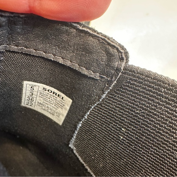 Sorel Emilie III Chelsea boot - Picture 8 of 8